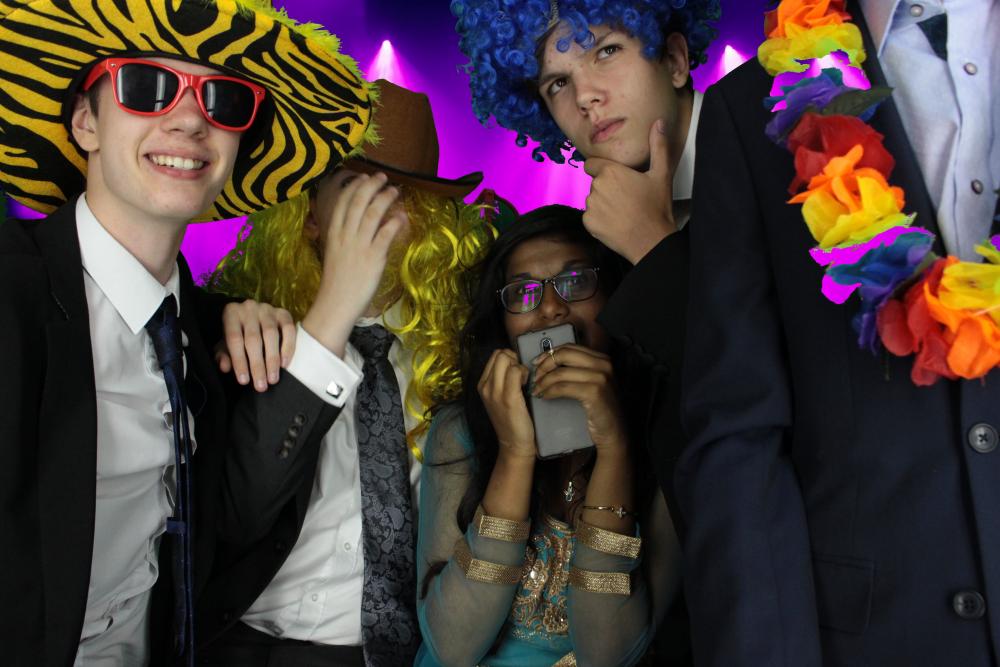 Christ School Prom | View more photos from the event at gallery.myphotoboothexperience.co.uk/u/MyPhotoBoothExperienceLtd/Christ-School-Prom